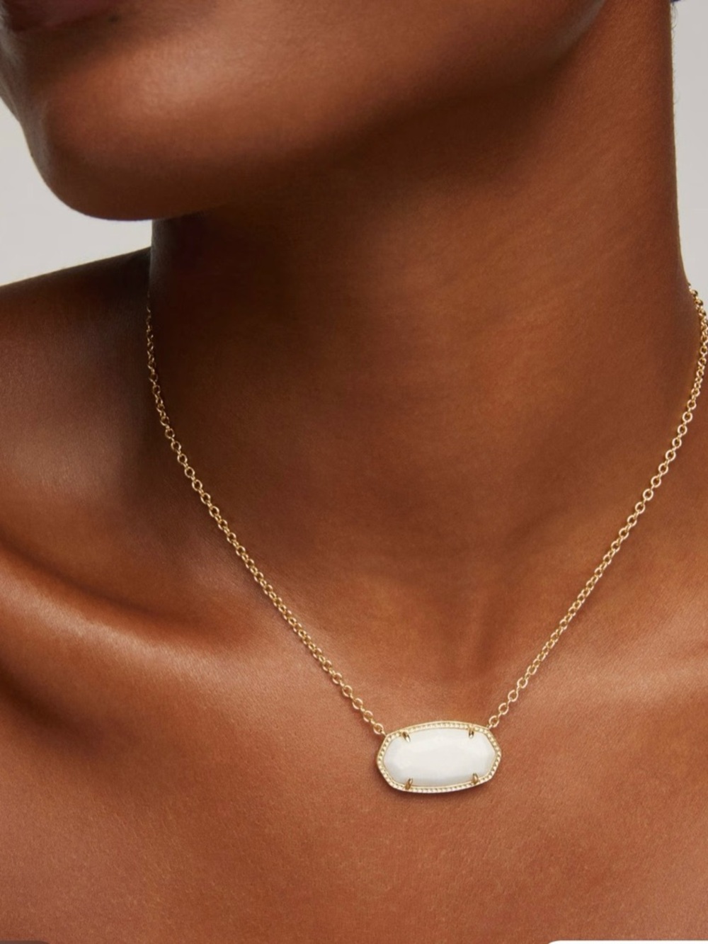 Kendra Scott Elisa Statement Gold White Opal Pendant Necklace- NWOT - Picture 2 of 4
